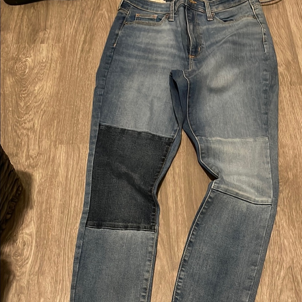Universal Thread Blue Patchwork Skinny Jeans
